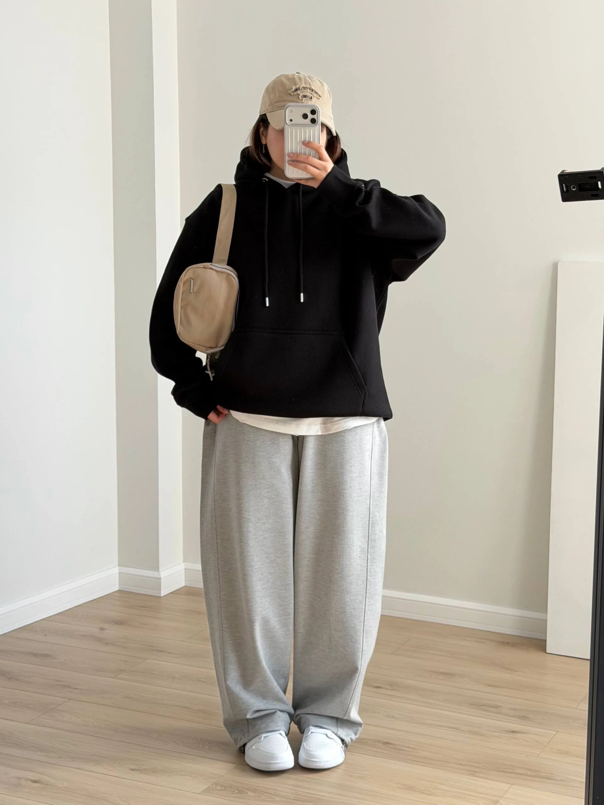 هودی نیل - Image 7